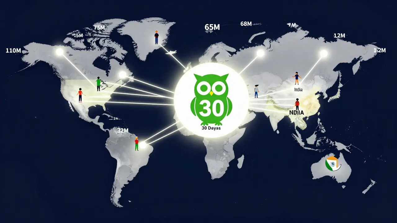 Globální mapa s připojenými zeměmi a počty uživatelů Duolingo, středem symbolický zelený sova s 30denním řetězcem.